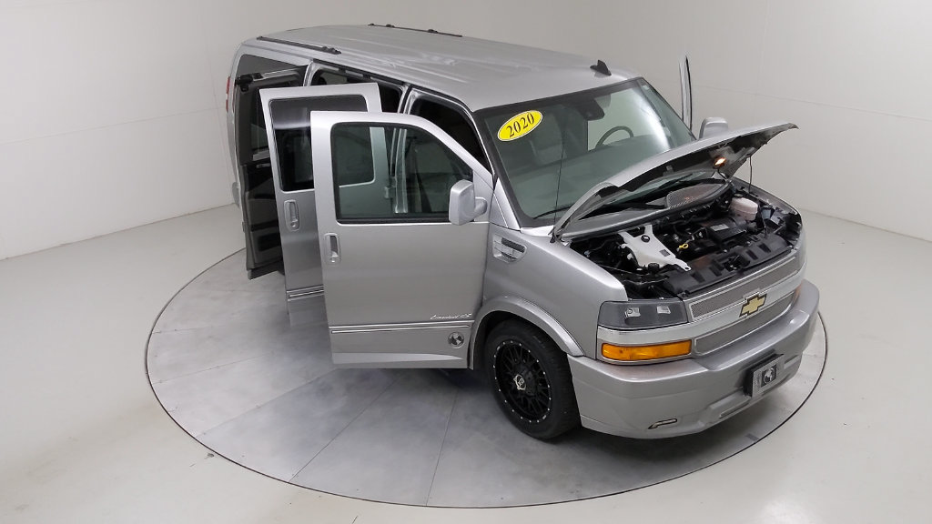 Used 2020 Chevrolet Express 2500 w/ Enhanced Convenience Package RWD image 49