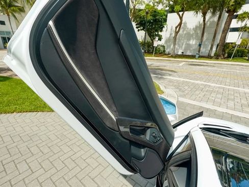 Used 2018 Lamborghini Aventador S AWD/4WD image 50