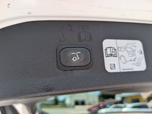 Used 2017 Ford Escape Titanium w/ Equipment Group 301A FWD image 7
