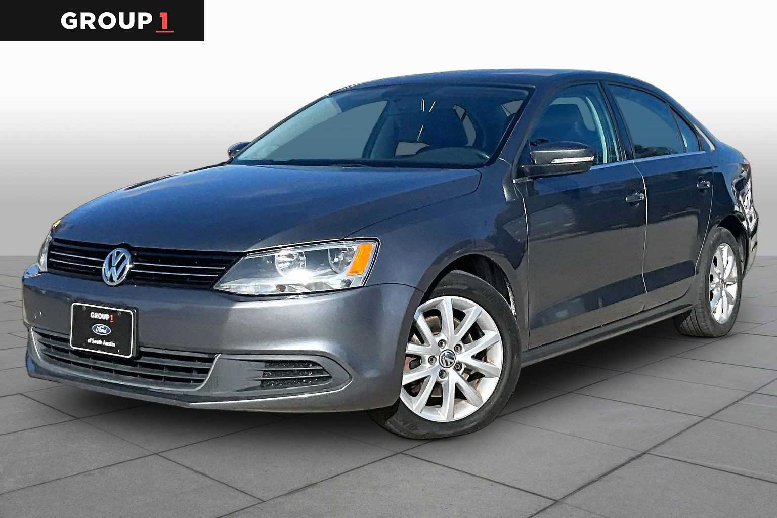 Used 2013 Volkswagen Jetta SE FWD image 1