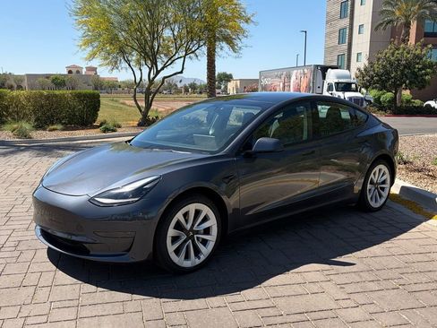 Used 2022 Tesla Model 3 RWD image 6