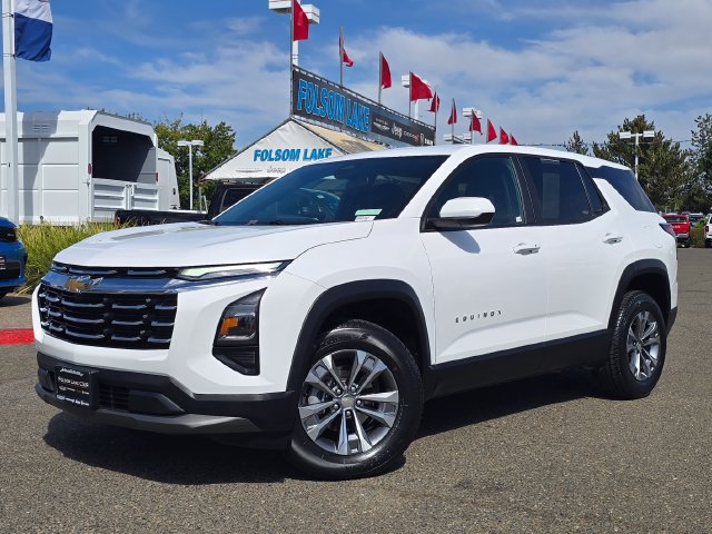 Used 2025 Chevrolet Equinox LT AWD/4WD image 3