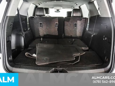 Used 2023 GMC Acadia SLT FWD image 21