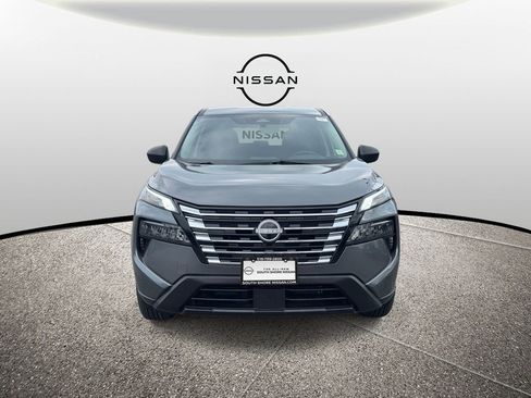 Used 2025 Nissan Rogue S FWD image 2