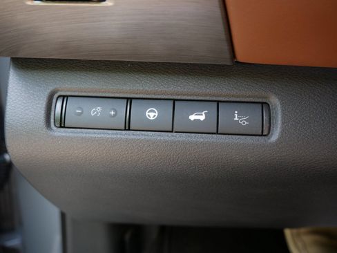 Certified 2023 Nissan Pathfinder Platinum AWD/4WD image 29