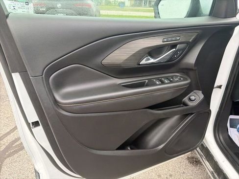 Used 2021 GMC Terrain SLT FWD image 12
