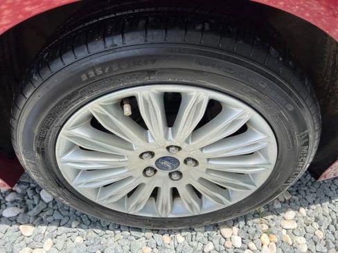 Used 2013 Ford Fusion SE image 10