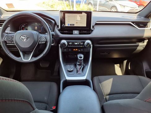Used 2024 Toyota RAV4 SE AWD/4WD image 16