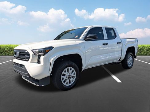 Used 2024 Toyota Tacoma SR AWD/4WD image 9