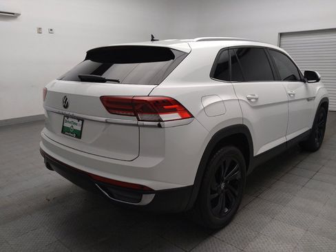 Used 2023 Volkswagen Atlas Cross Sport SE FWD image 9