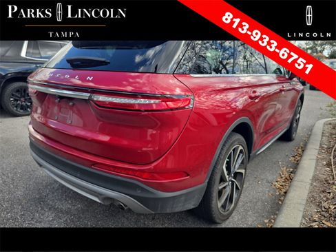 Used 2025 Lincoln Corsair Reserve image 13