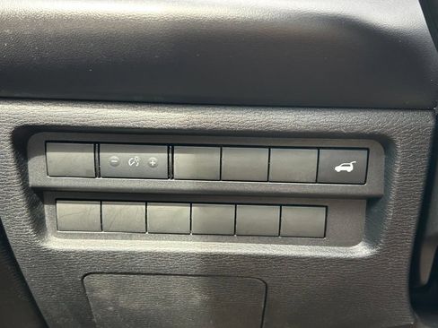 Used 2024 Mitsubishi Outlander SE FWD image 29