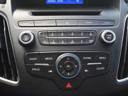 Used 2016 Ford Focus SE w/ Equipment Group 201A FWD image 26