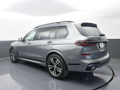 Used 2026 BMW X7 xDrive40i w/ M Sport Package AWD/4WD image 5