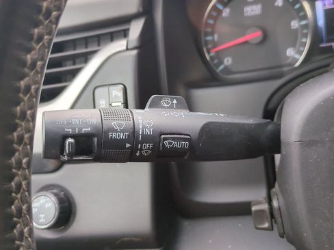 Used 2015 Chevrolet Tahoe LTZ AWD/4WD image 29