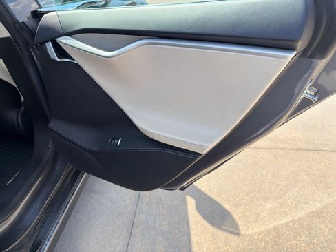 Used 2018 Tesla Model S 100D AWD/4WD image 26
