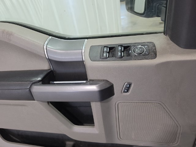 Used 2020 Ford F150 XLT w/ Equipment Group 302A Luxury AWD/4WD image 15