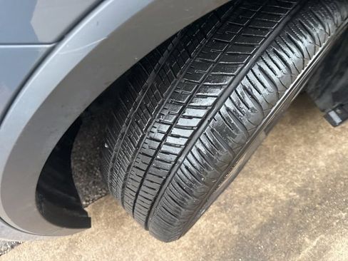 Used 2023 Toyota Prius LE image 9