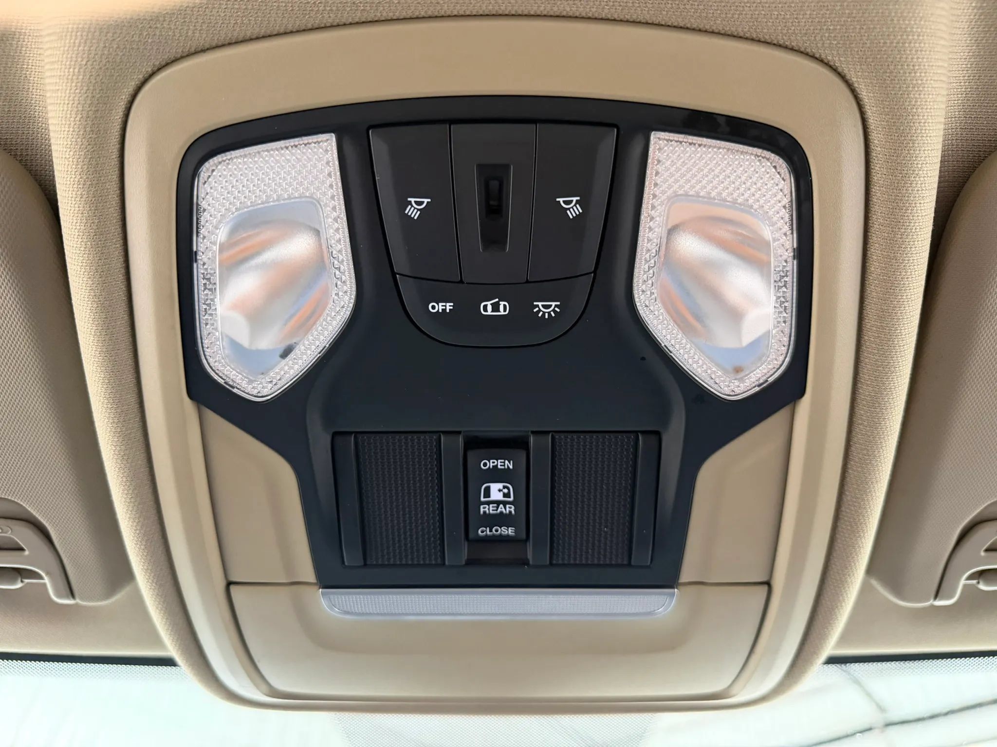 Used 2020 RAM 3500 Tradesman AWD/4WD image 26
