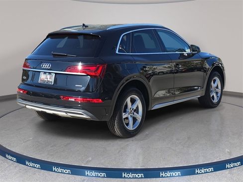 Used 2023 Audi Q5 2.0T Premium w/ Convenience Package image 4