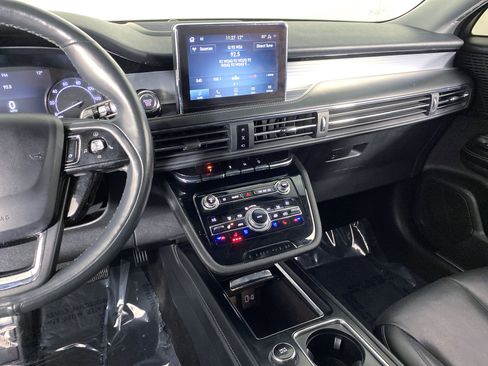 Used 2020 Lincoln Corsair Standard w/ Equipment Group 101A image 28