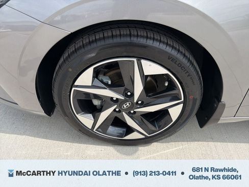 Certified 2023 Hyundai Elantra SEL w/ Convenience Package FWD image 16