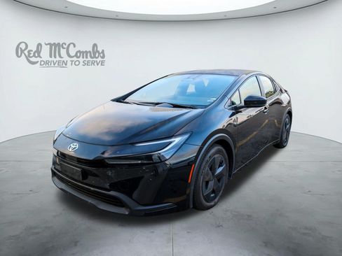 Used 2025 Toyota Prius LE FWD image 1