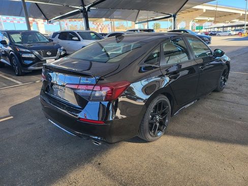 Used 2025 Honda Civic Sport image 4