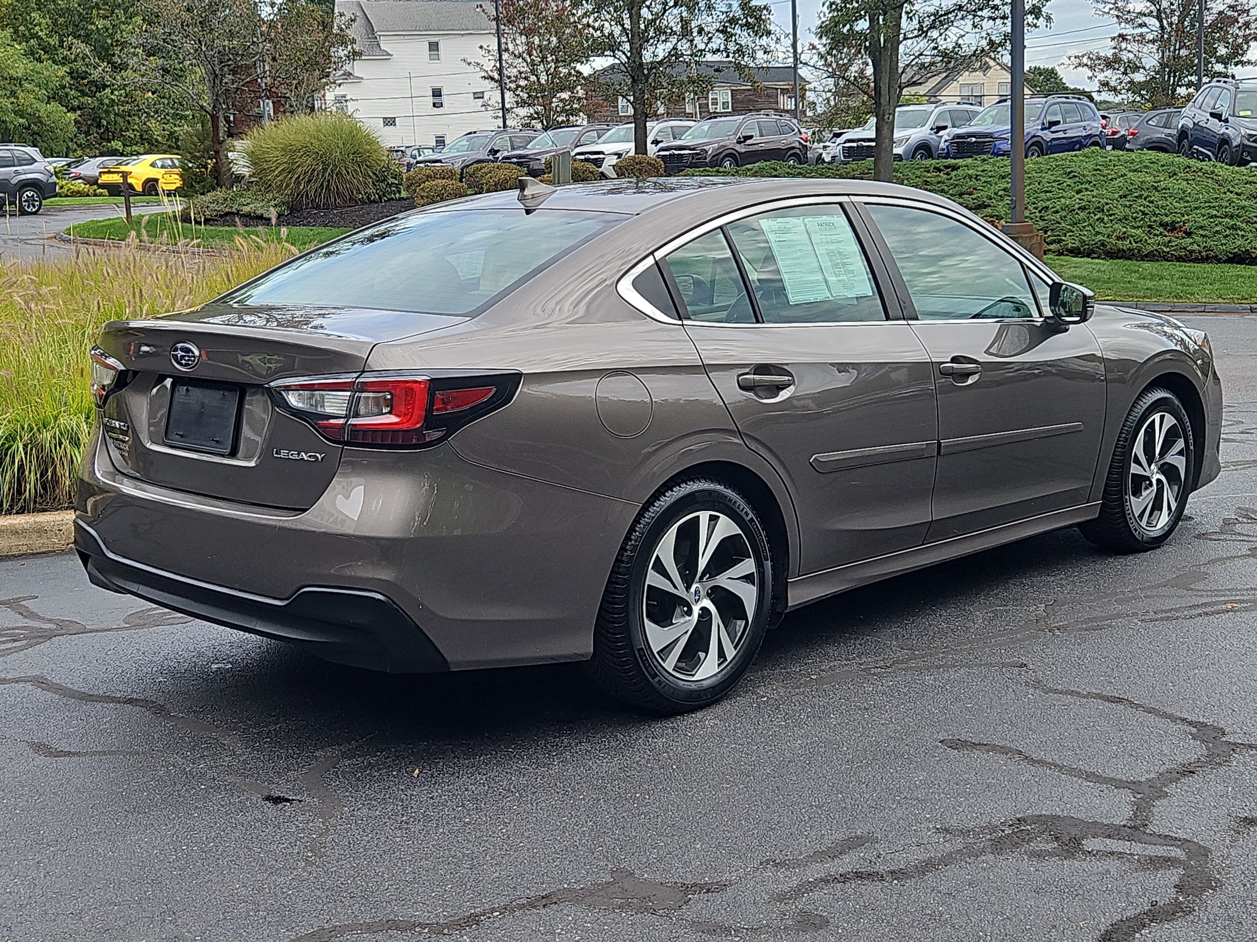 Used 2021 Subaru Legacy Premium AWD/4WD image 2