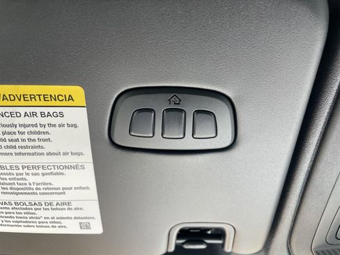 Used 2022 Ford Bronco Wildtrak image 30