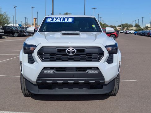 Used 2024 Toyota Tacoma TRD Sport image 8