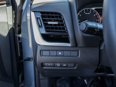 Used 2023 Nissan Rogue SL w/ SL Premium Package FWD image 35