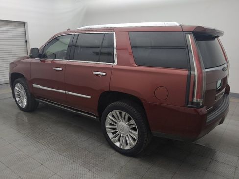 Used 2018 Cadillac Escalade Platinum RWD image 3