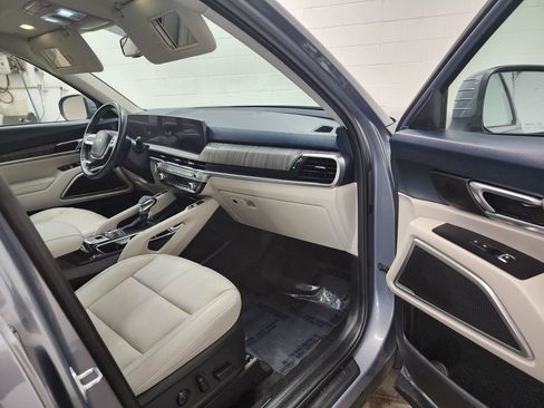Used 2023 Kia Telluride EX AWD/4WD image 35