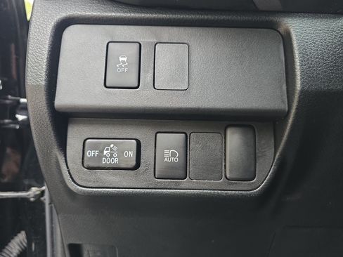 Used 2023 Toyota Tacoma SR5 w/ Technology Package AWD/4WD image 25