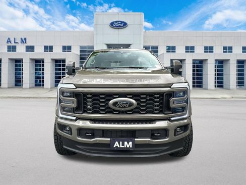 New 2026 Ford F450 Platinum w/ Platinum Plus Package AWD/4WD image 2