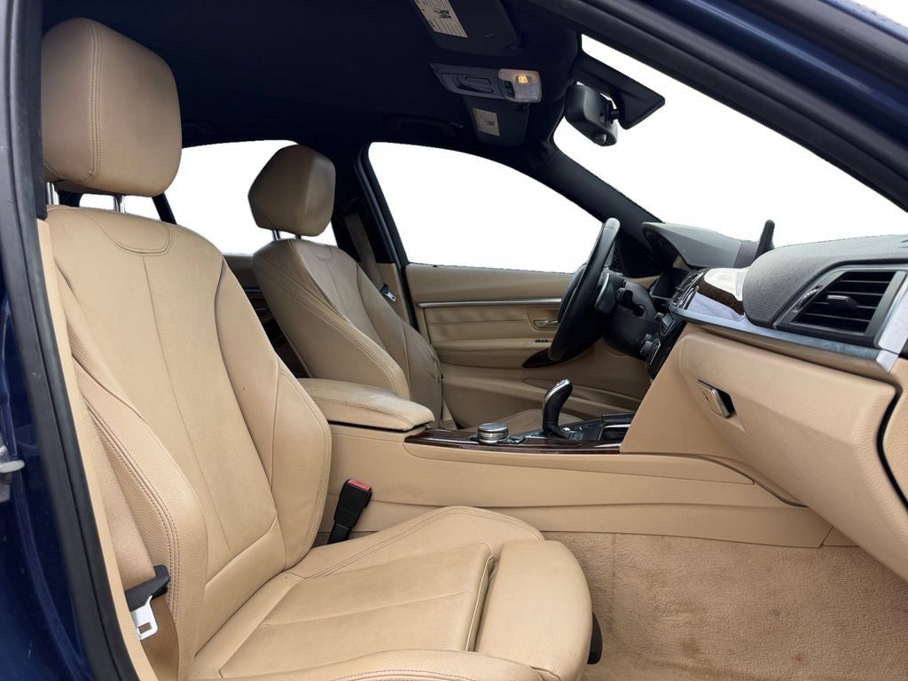 Used 2016 BMW 328i Sedan RWD image 16