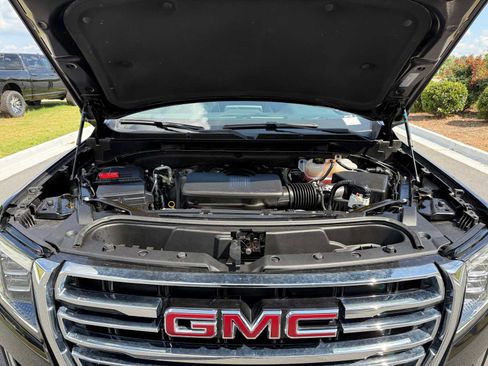 Used 2024 GMC Yukon SLT RWD image 31