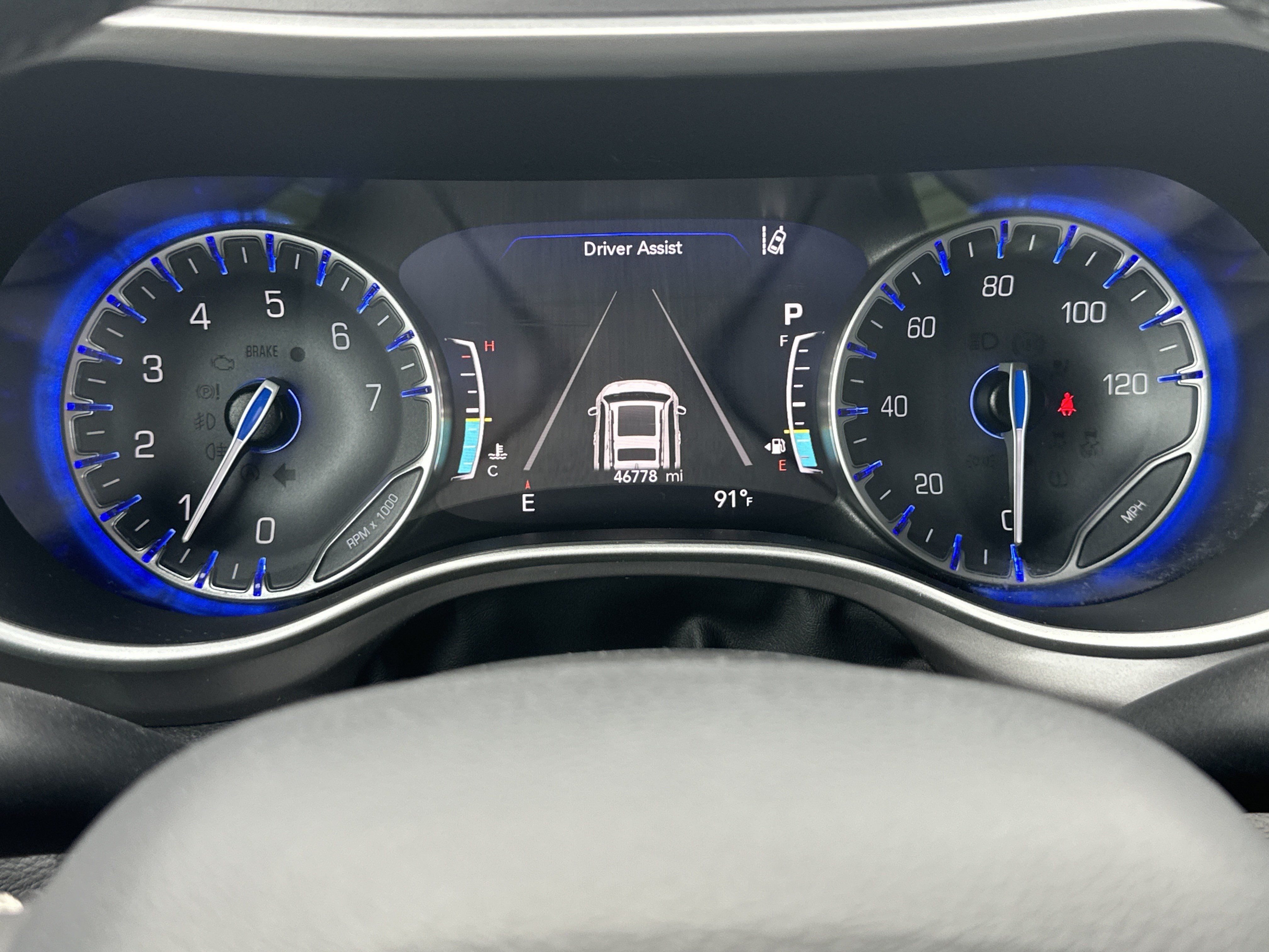 Used 2025 Chrysler Pacifica Select FWD image 26