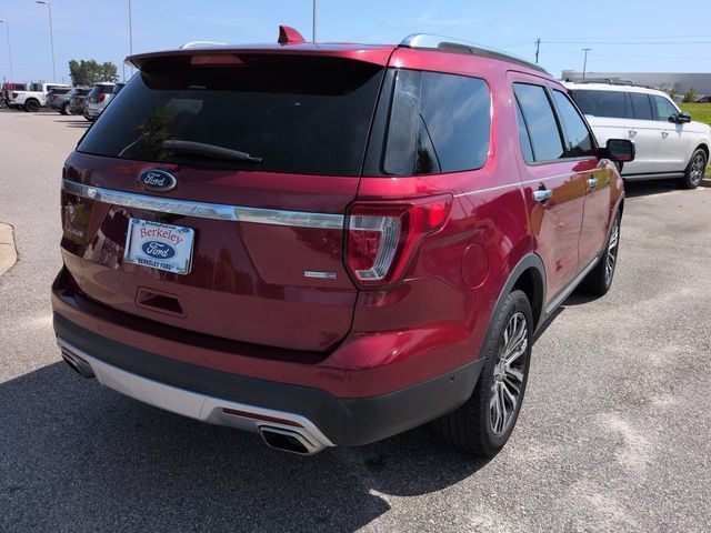 Used 2017 Ford Explorer Platinum AWD/4WD image 4