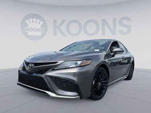 Used 2024 Toyota Camry XSE FWD image 1