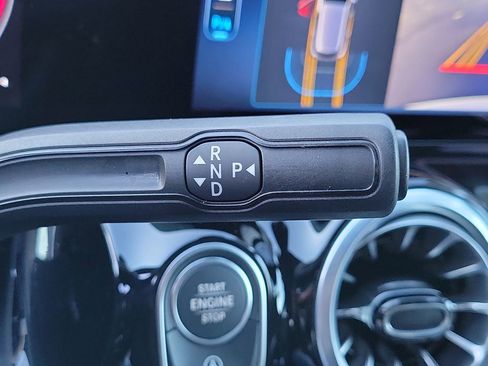 Certified 2025 Mercedes-Benz GLA 250 image 29