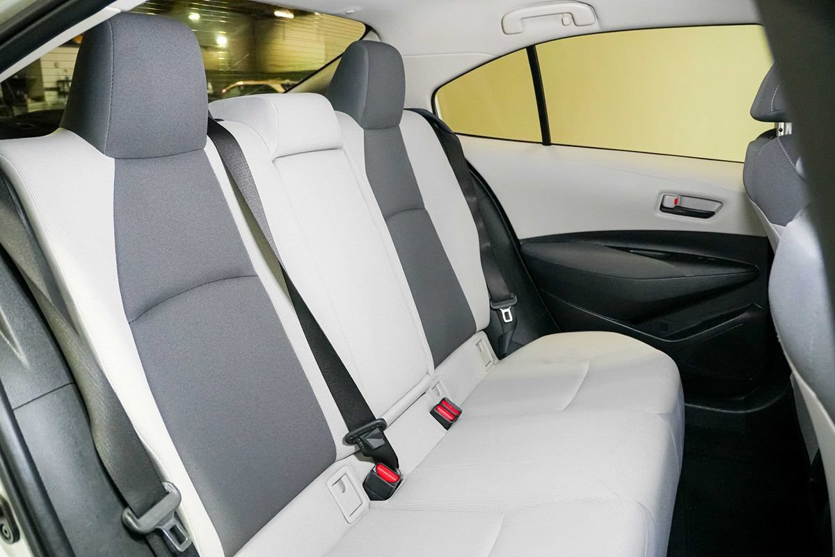 Used 2022 Toyota Corolla LE FWD image 18