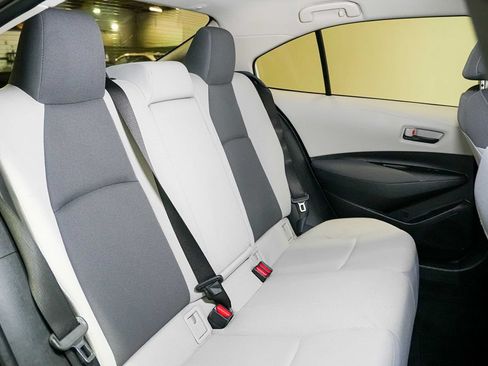 Used 2022 Toyota Corolla LE FWD image 18