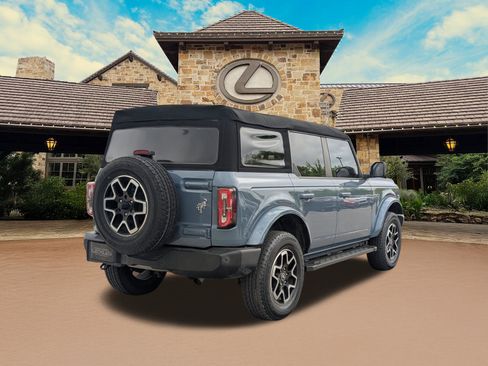 Used 2023 Ford Bronco Outer Banks image 4