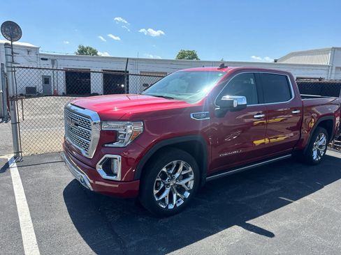 Used 2019 GMC Sierra 1500 Denali w/ Denali Ultimate Package AWD/4WD image 1