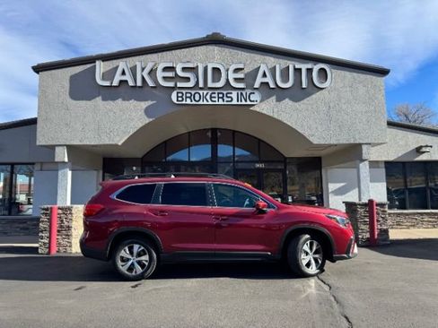 Used 2024 Subaru Ascent Premium w/ Convenience Package image 8