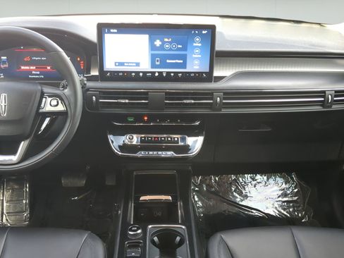 Used 2023 Lincoln Corsair FWD image 23