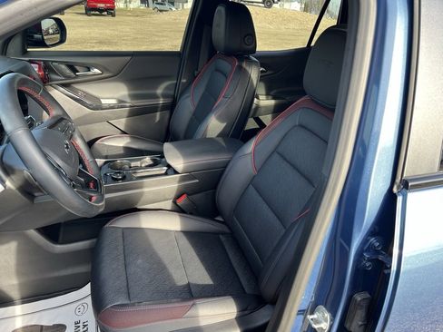 Used 2025 Chevrolet Equinox RS image 29