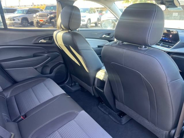 Used 2024 Chevrolet Trax LT FWD image 25